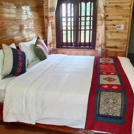 A Lin Homestay Bac Ha Exterior photo