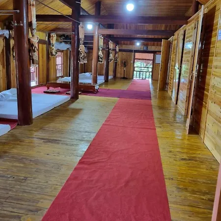 A Lin Homestay Bac Ha Exterior photo
